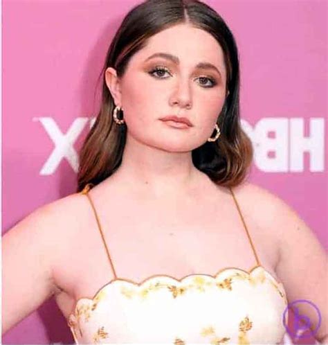 Emma Kenney’s Measurements: Bra Size, Height, Weight and More